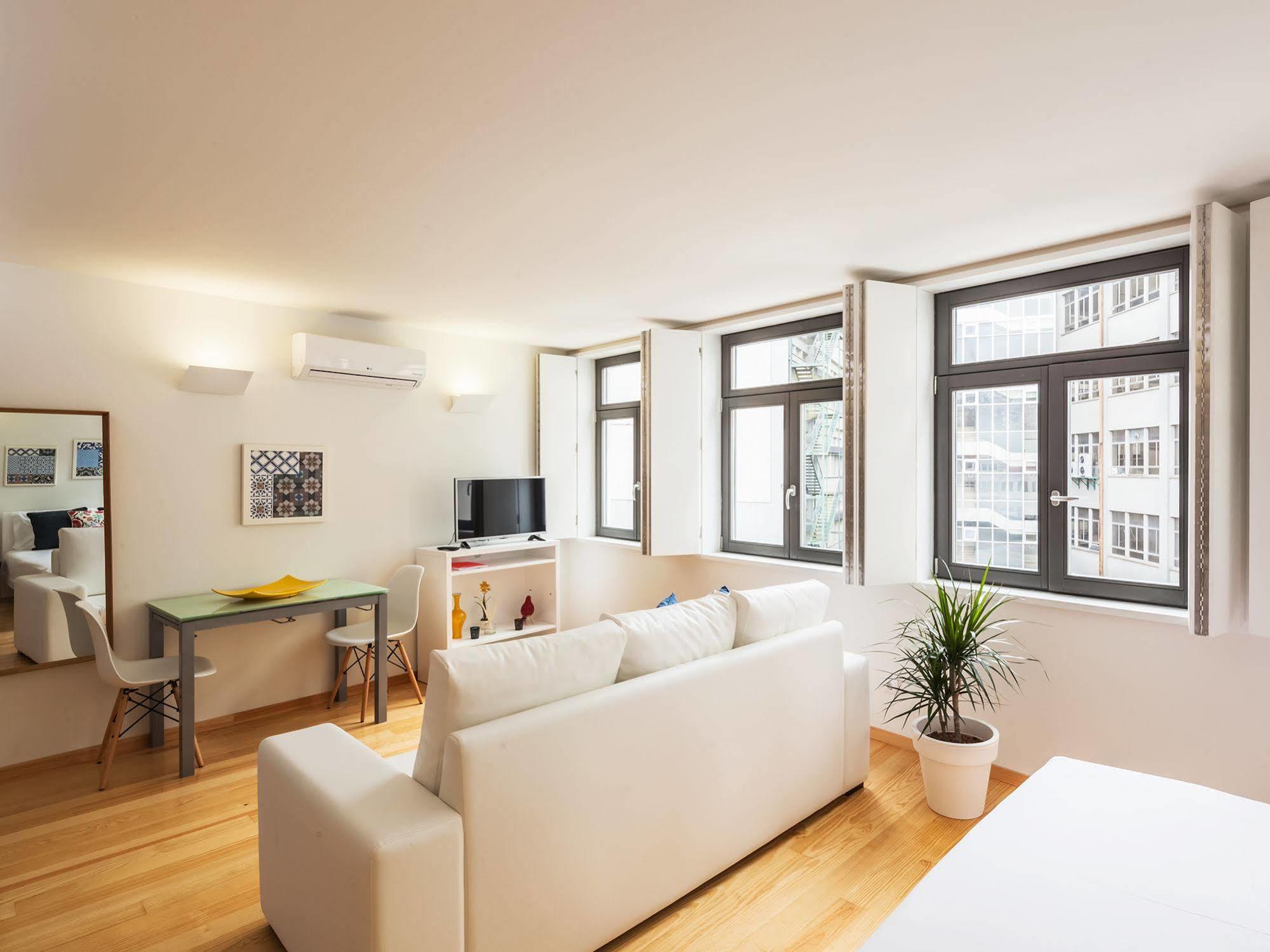 Insitu Trindade By Guestify Apartment Порто Екстериор снимка
